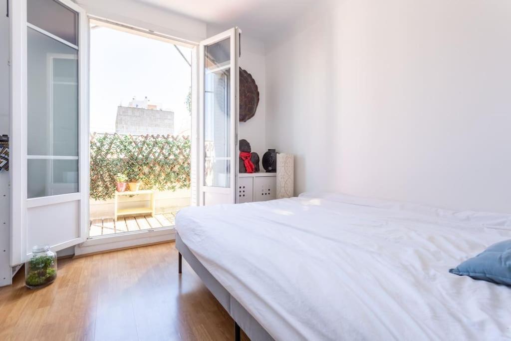 Gaspar - 2 Pieces Au Dernier Etage Avec Balcon Boulogne-Billancourt Ngoại thất bức ảnh